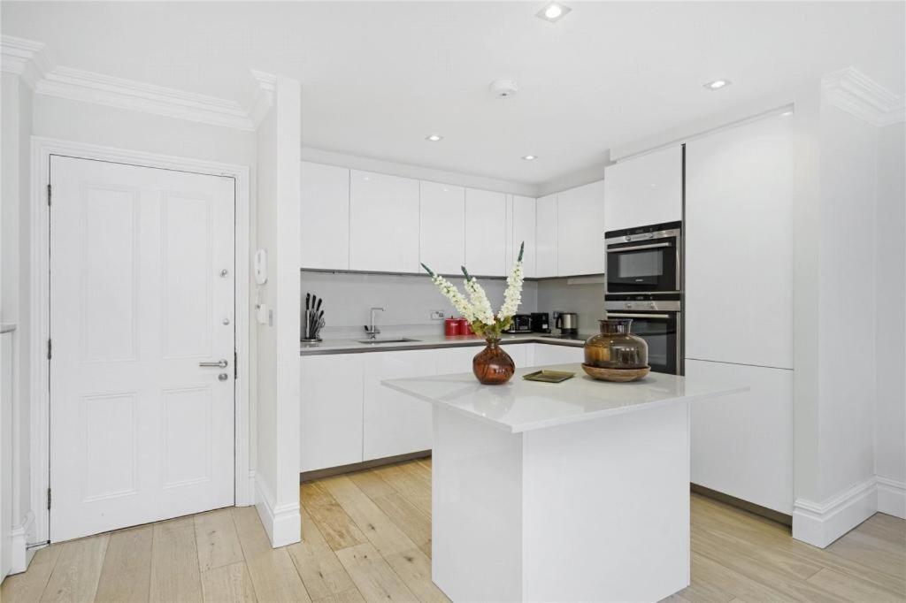 Stunning 2 Bed - Bond Street And Selfridges! Apartment London Exterior photo